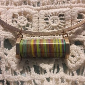 Gold tone pendant choker & earring set